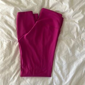 Ripened Raspberry Wunder Under Trains